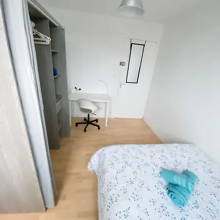 Homestay Privee Dans Partage - Gravieres - Tram A - Wifi - Ref P4 *