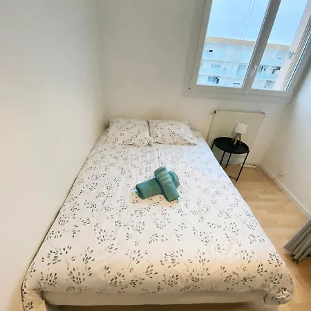 Privee Dans Partage - Gravieres - Tram A - Wifi - Ref P4 *